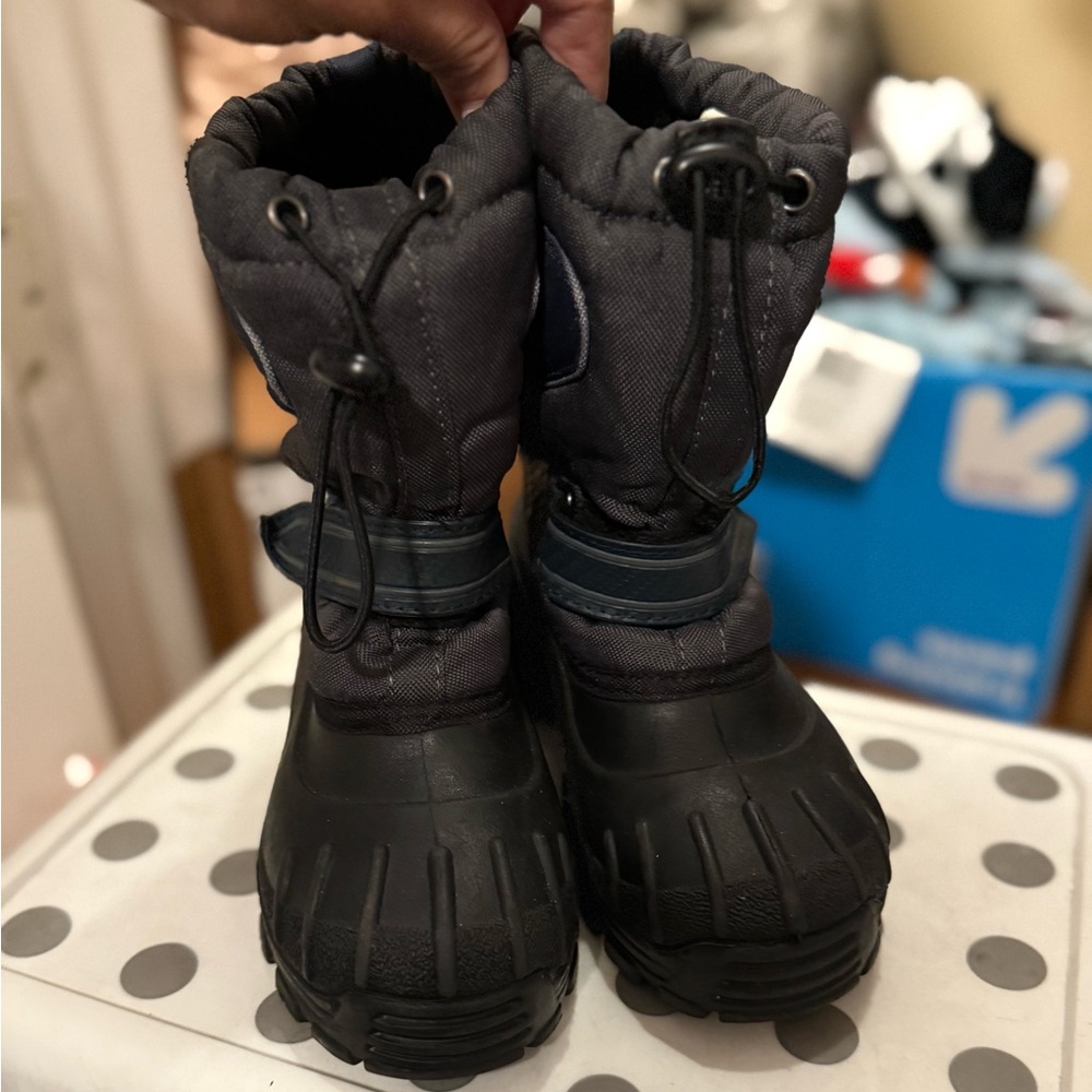 Kids Black Snow Boots